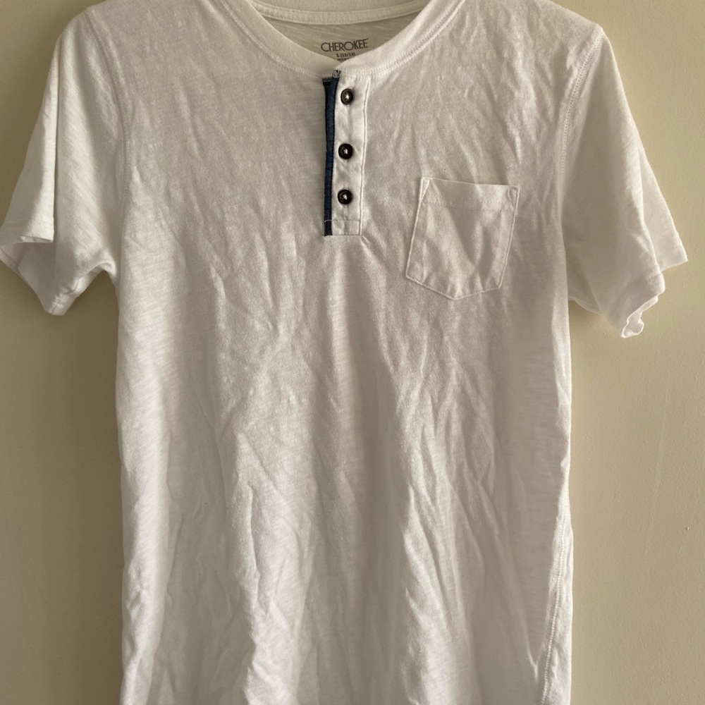 Cherokee white tee
